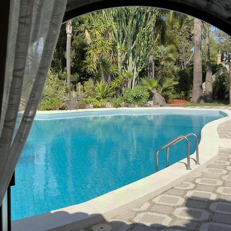 B&B La Villa 지아르디니낙소스 외부 사진