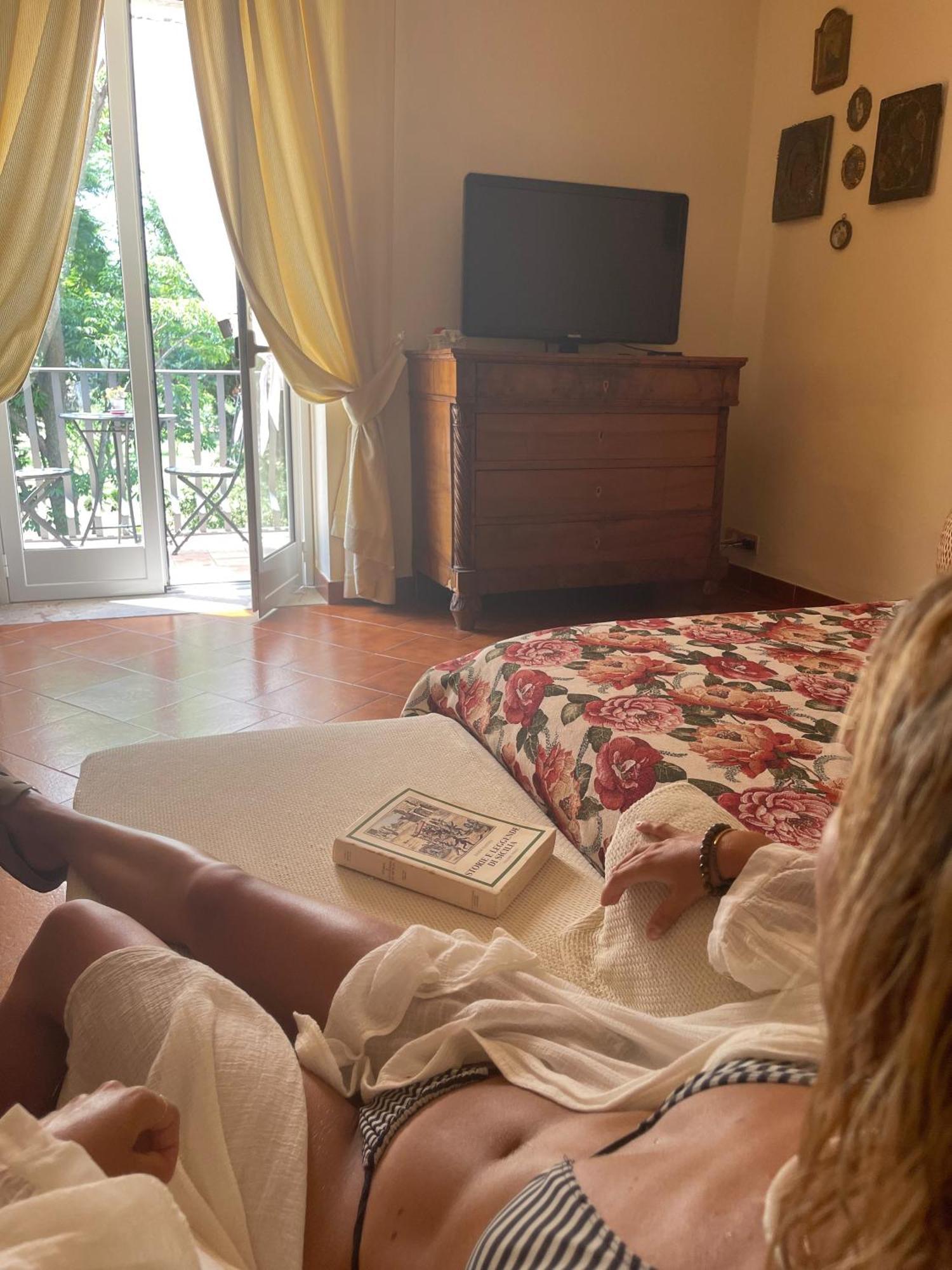 B&B La Villa 지아르디니낙소스 외부 사진