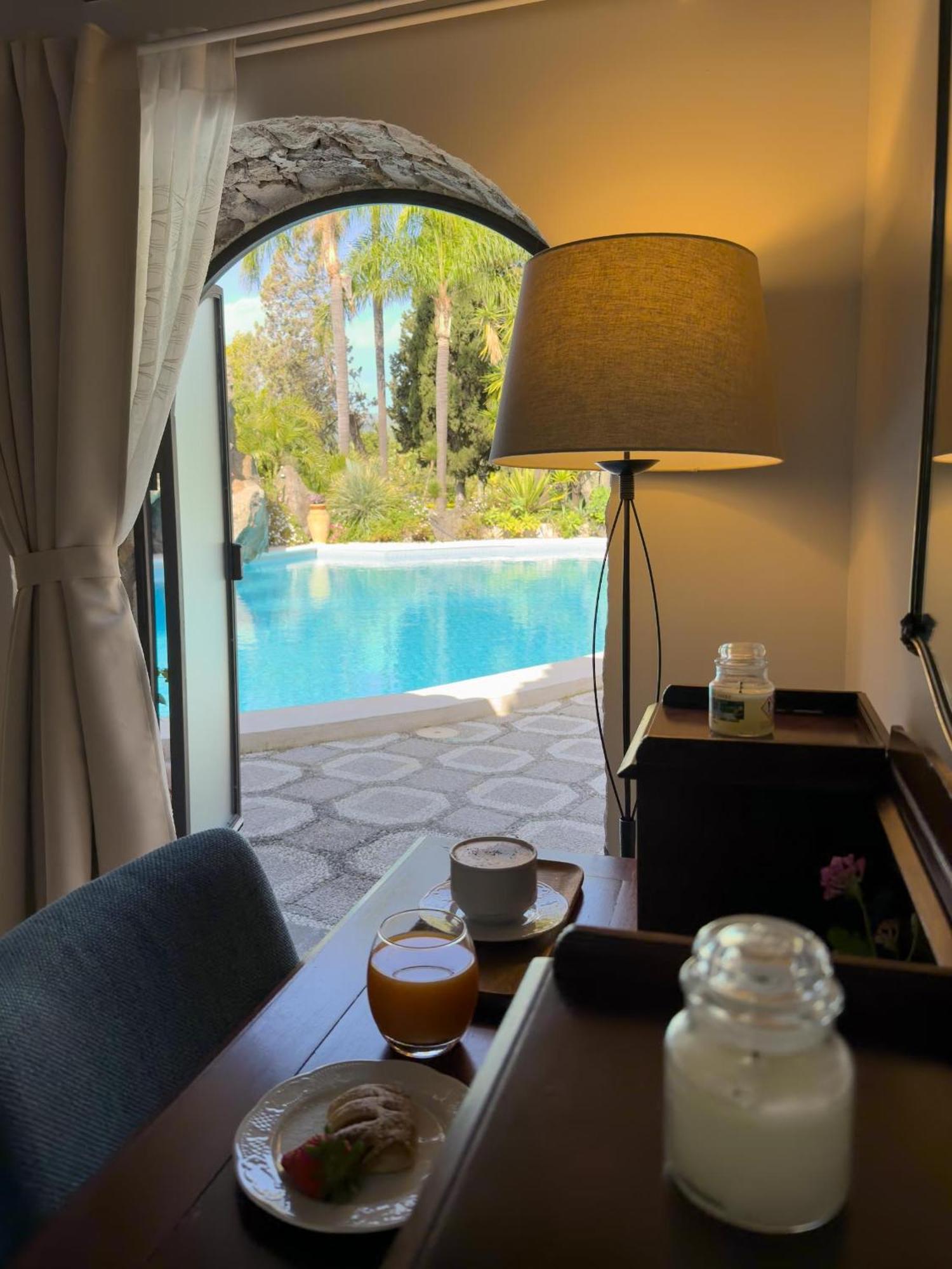 B&B La Villa 지아르디니낙소스 외부 사진